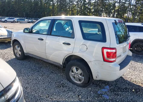 2009 Ford Escape Xls/Xls Manual из США, поврежденный, VIN 1FMCU02749KB31375